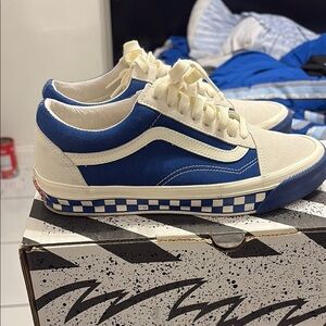 Vans Blue and White Sneakers Classic Style